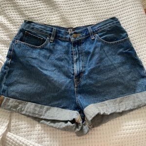 BDG Mom High Rise Jeans